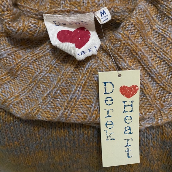 Girl’s/Teen Belted tunic (Derek heart brand ) - Picture 16 of 16